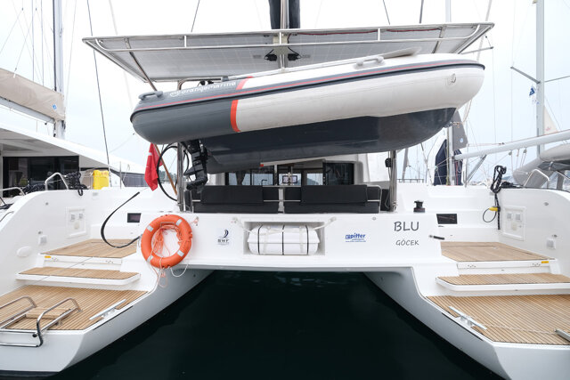 Lagoon 46 - 4 + 1 cab. Blu